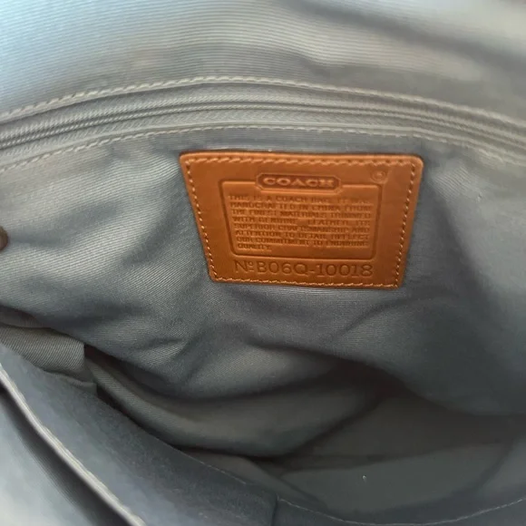 Patchwork Shoulder Bag - Picture 3 of 4